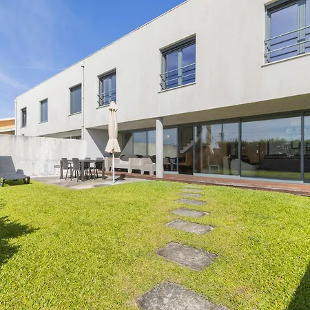 Feriehus Brisamar - Casa Com Piscina
